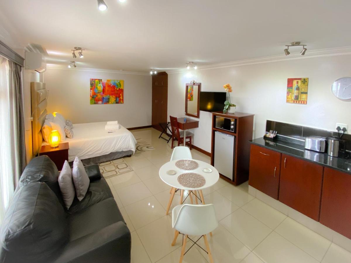 Westville The Meritus Guest House מראה חיצוני תמונה