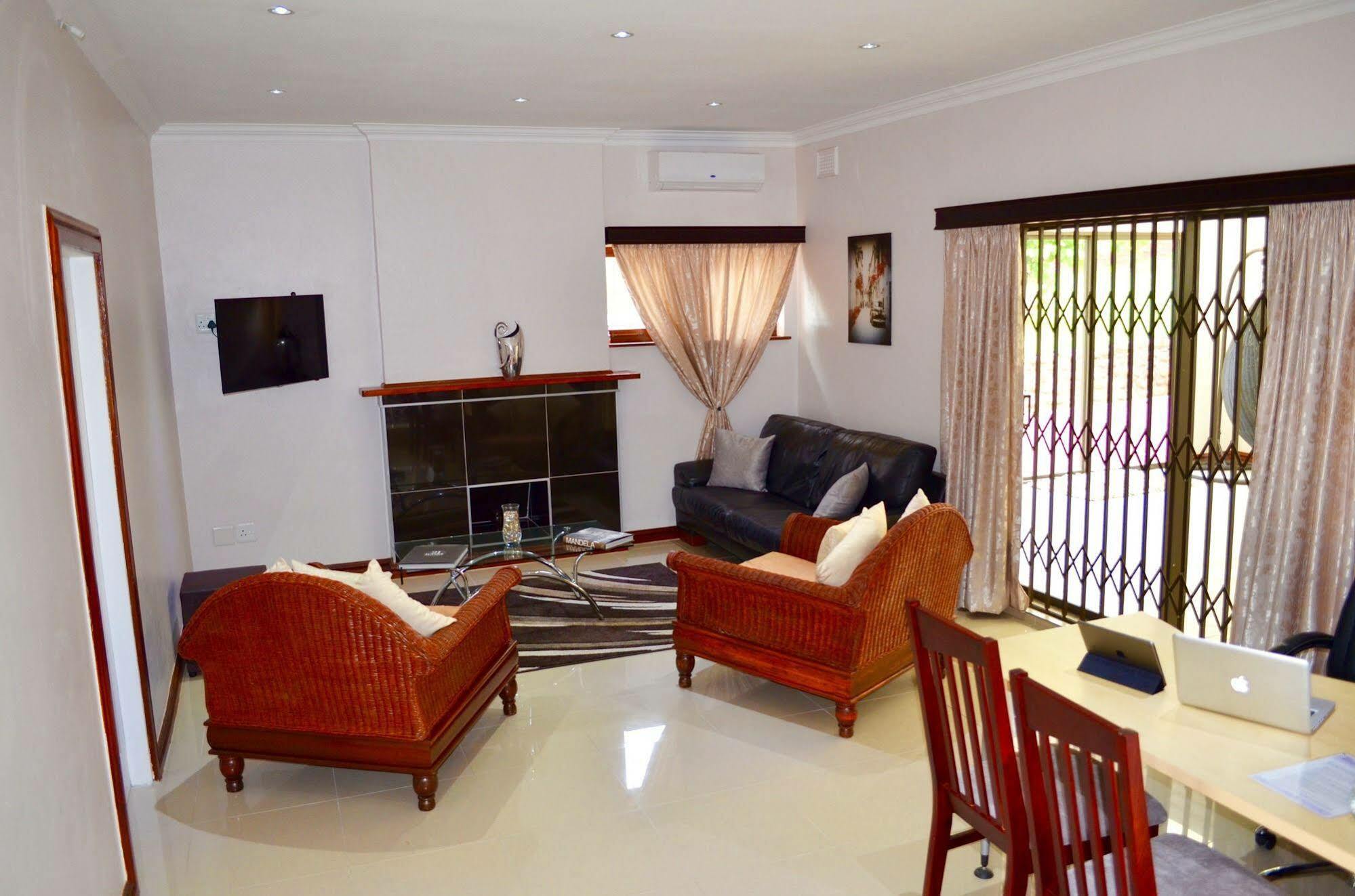 Westville The Meritus Guest House מראה חיצוני תמונה
